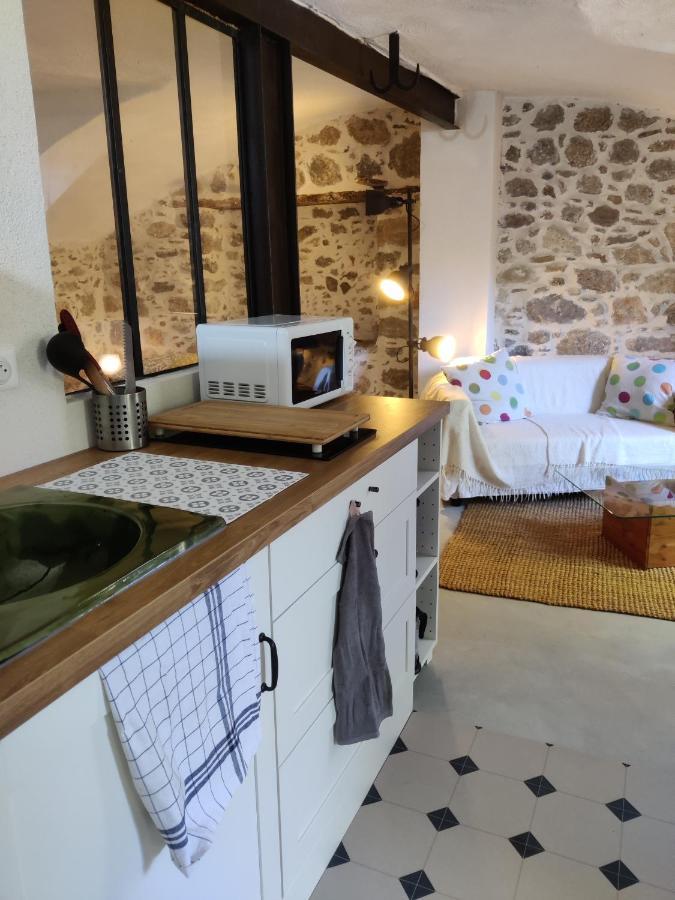 Rendez-vous sous le tilleul, en Cevennes. Molieres-Cavaillac Extérieur photo